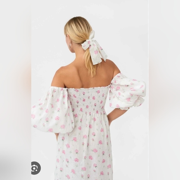 Sleeper Dresses & Skirts - Sleeper Atlanta Floral Off-Shoulder Linen Dress And Hair Tie Small